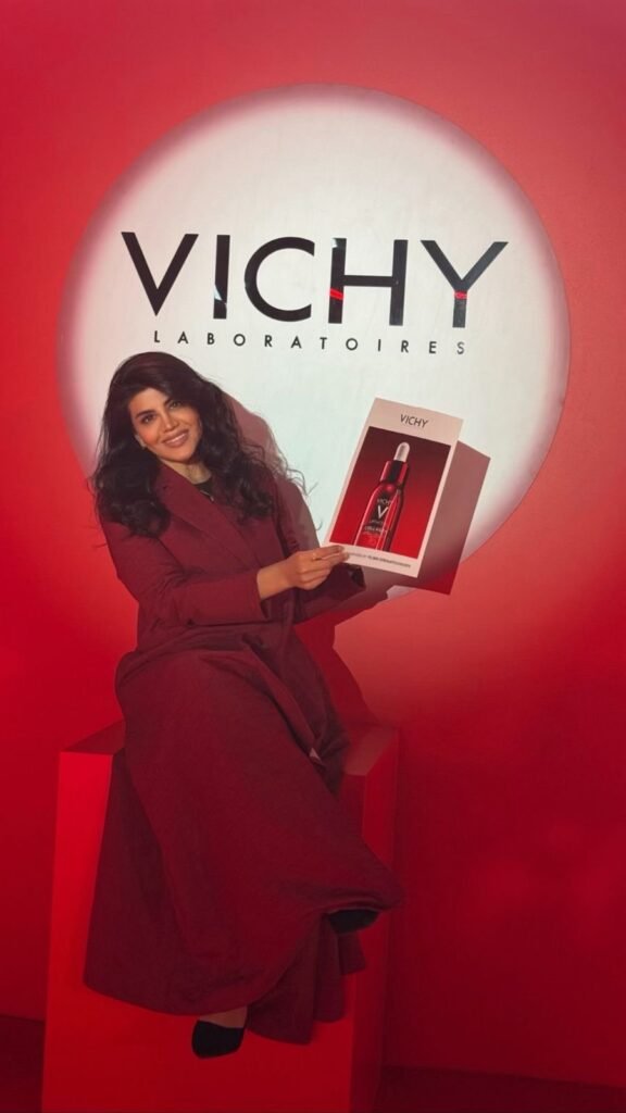 اطلالة ولاء بندقجي من فعالية إطلاق السيروم الجديد من vichy